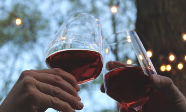 6 conseils pour choisir un vin qui impressionnera vos invités