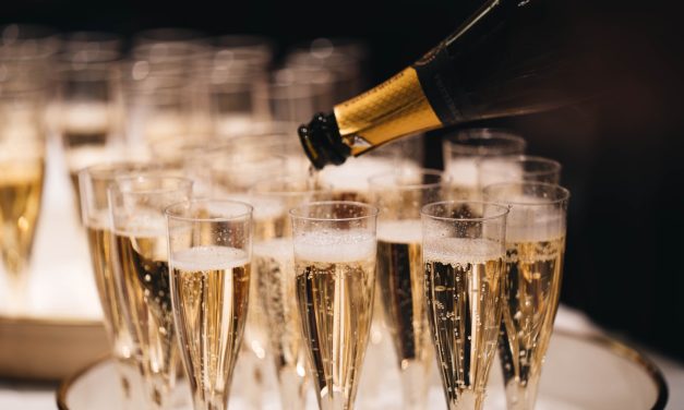 Les meilleures marques de champagne bon marché et pourquoi le prix n’a pas d’importance
